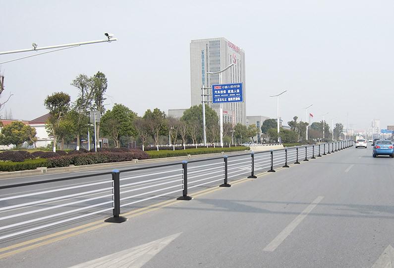 智能報(bào)警護(hù)欄