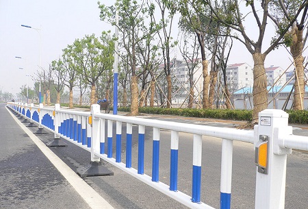 道路市政護欄.jpg