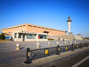 631701908810280.jpg 博物館門前.jpg